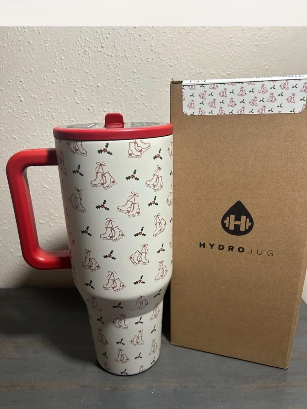 HydroJug Holiday Skate NWT